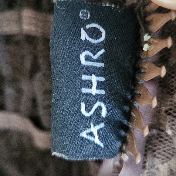 Ashro Curly Wig - 001 - Picture 8 of 8